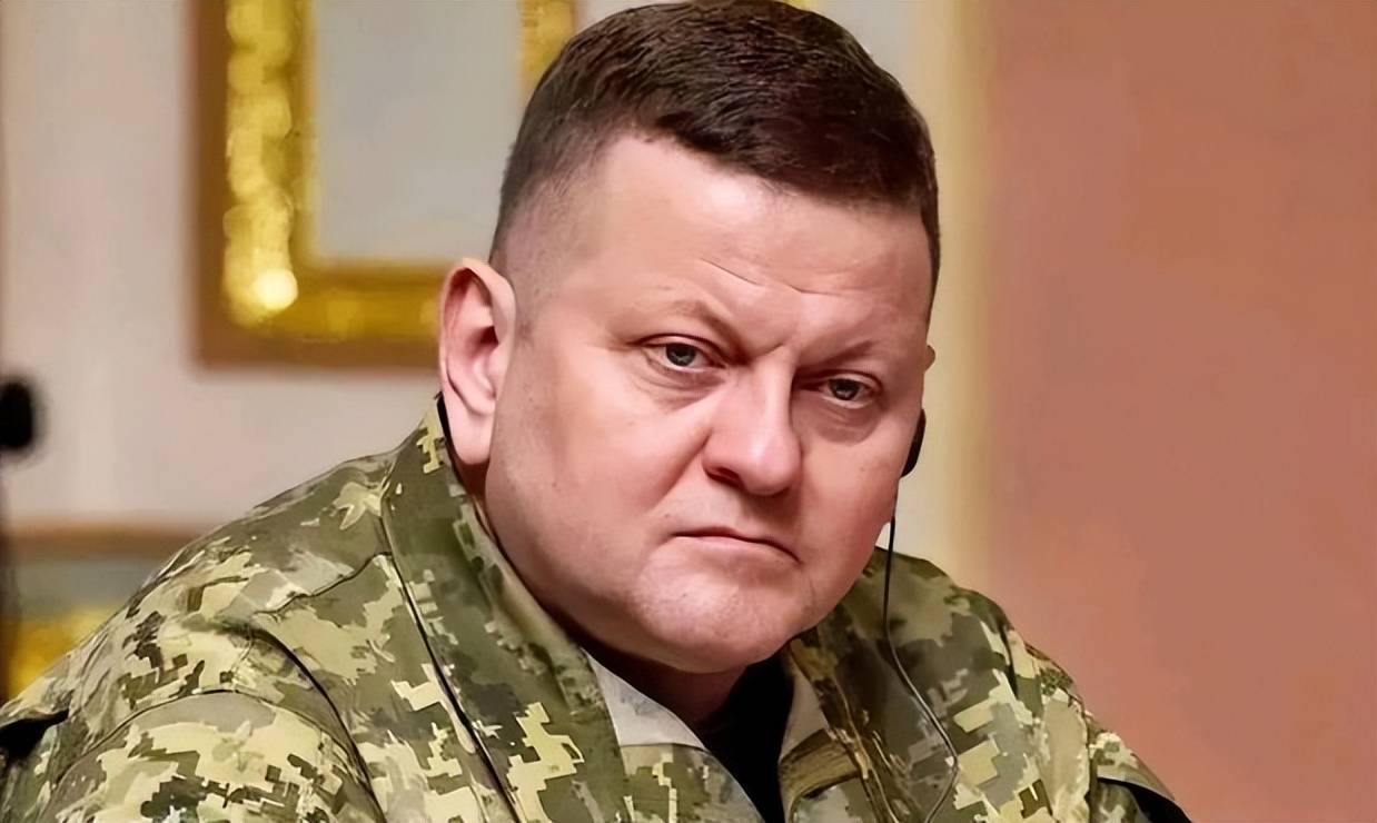 突发！特朗普考虑对俄实施大规模制裁，泽连斯基称俄发动大规模袭击