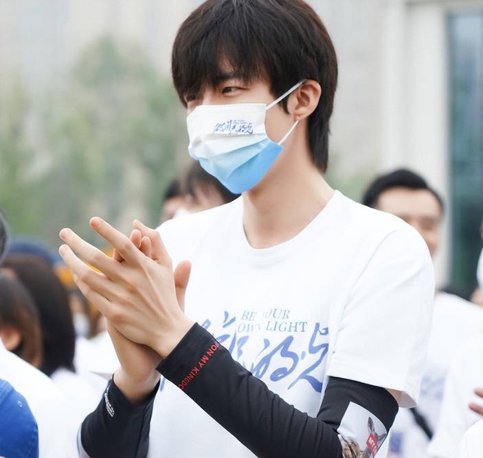 太突然！“计划有变，他不去了”！火爆出圈的明星公司，90后创始人取消武汉亮相