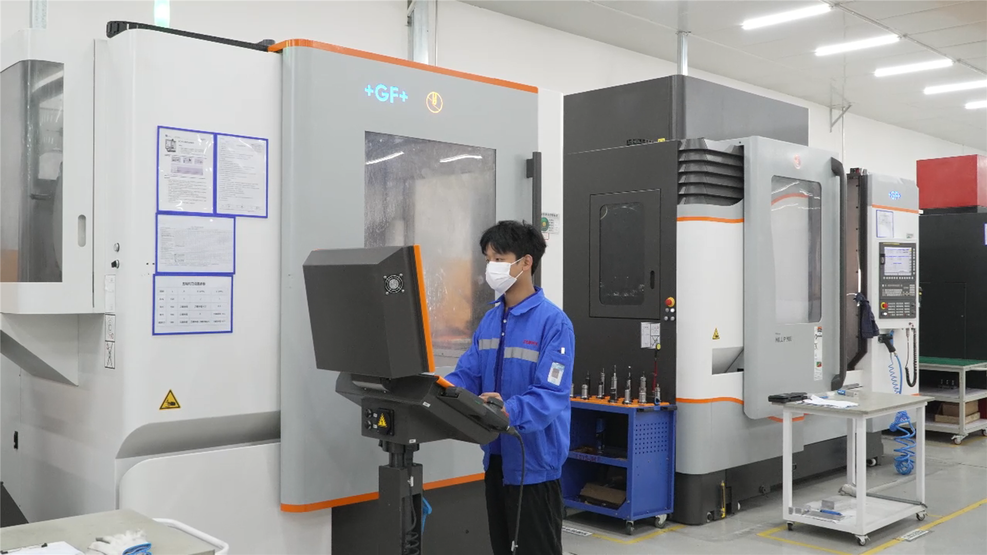 【公告精选】中鼎股份拟10亿元投建智能机器人项目总部及核心零部件研发制造中心