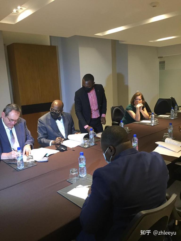 中刚基建与三家刚果（金）当地公司与签订分包合同