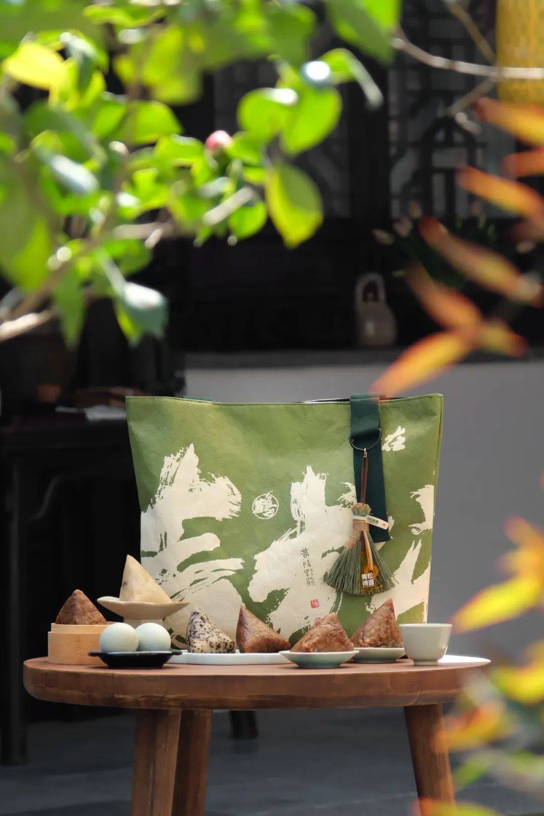 智元机器人提出一种全新数据采集范式ADC