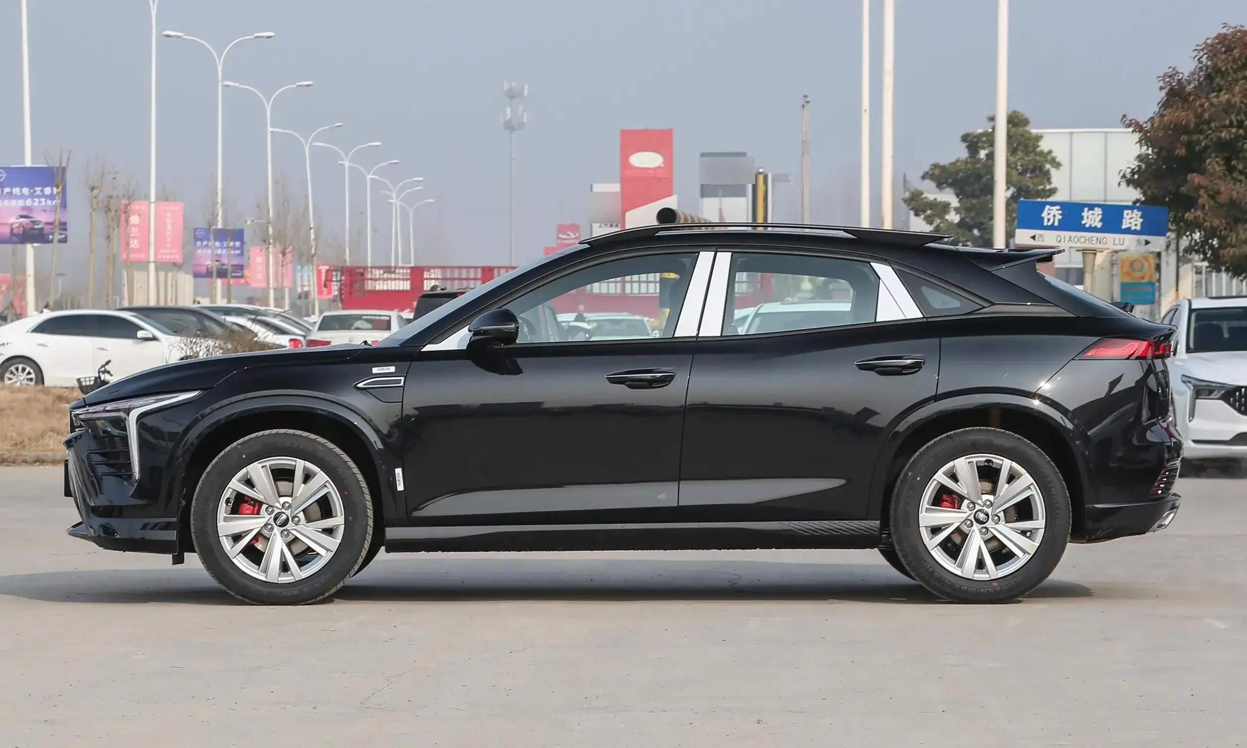 沙特司机通过网约车平台年总收入突破20亿里亚尔