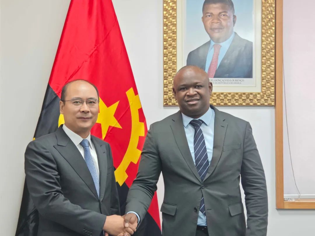 驻安哥拉大使张斌出席华为安哥拉公司ICT人才培养5000人里程碑仪式