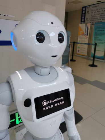 达闼创始人黄晓庆回应证券时报：公司还在签单做业务 员工补偿会想方设法解决