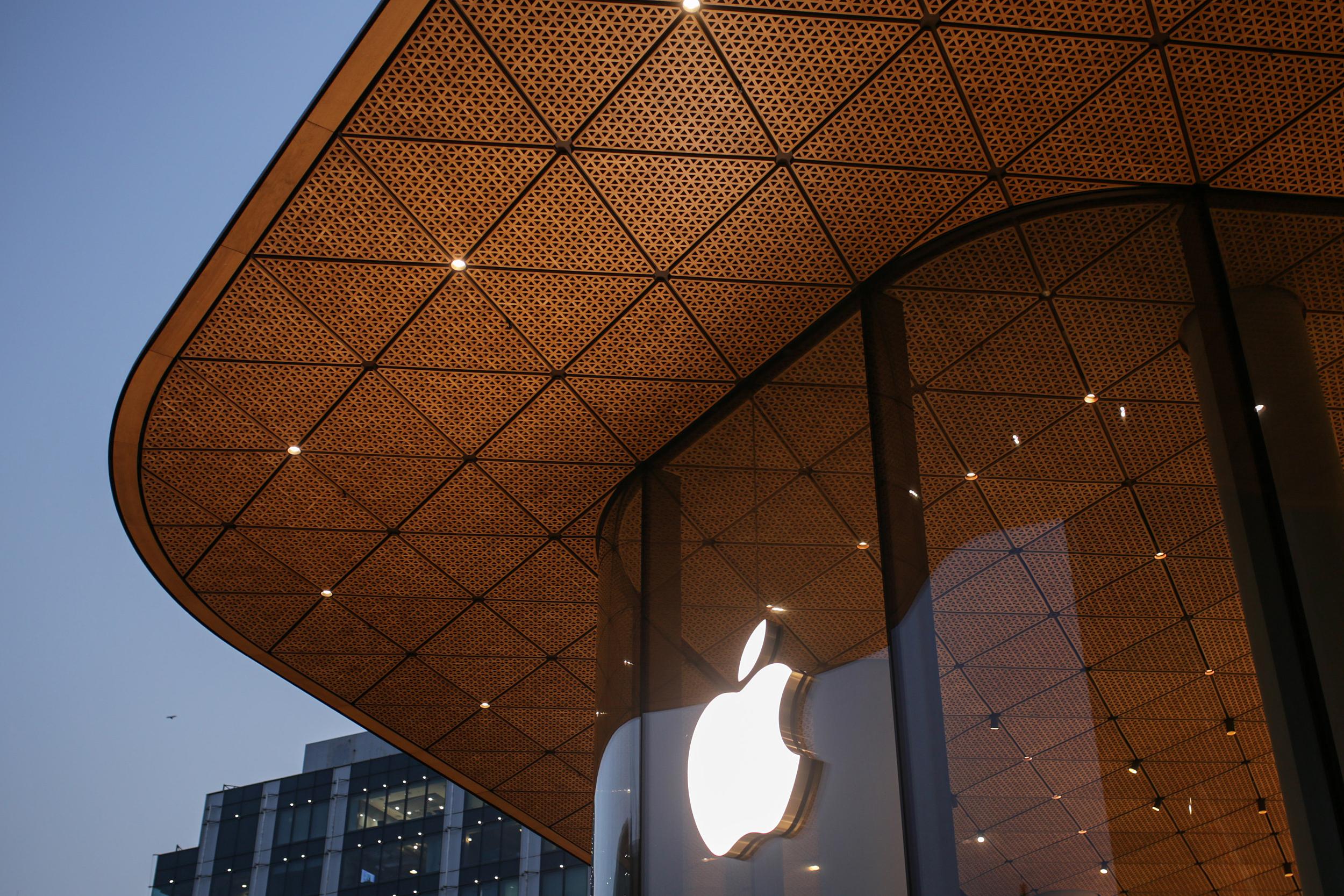 蓝思科技：苹果依赖症难解，汽车业务难扛大旗，赴港IPO募资存疑