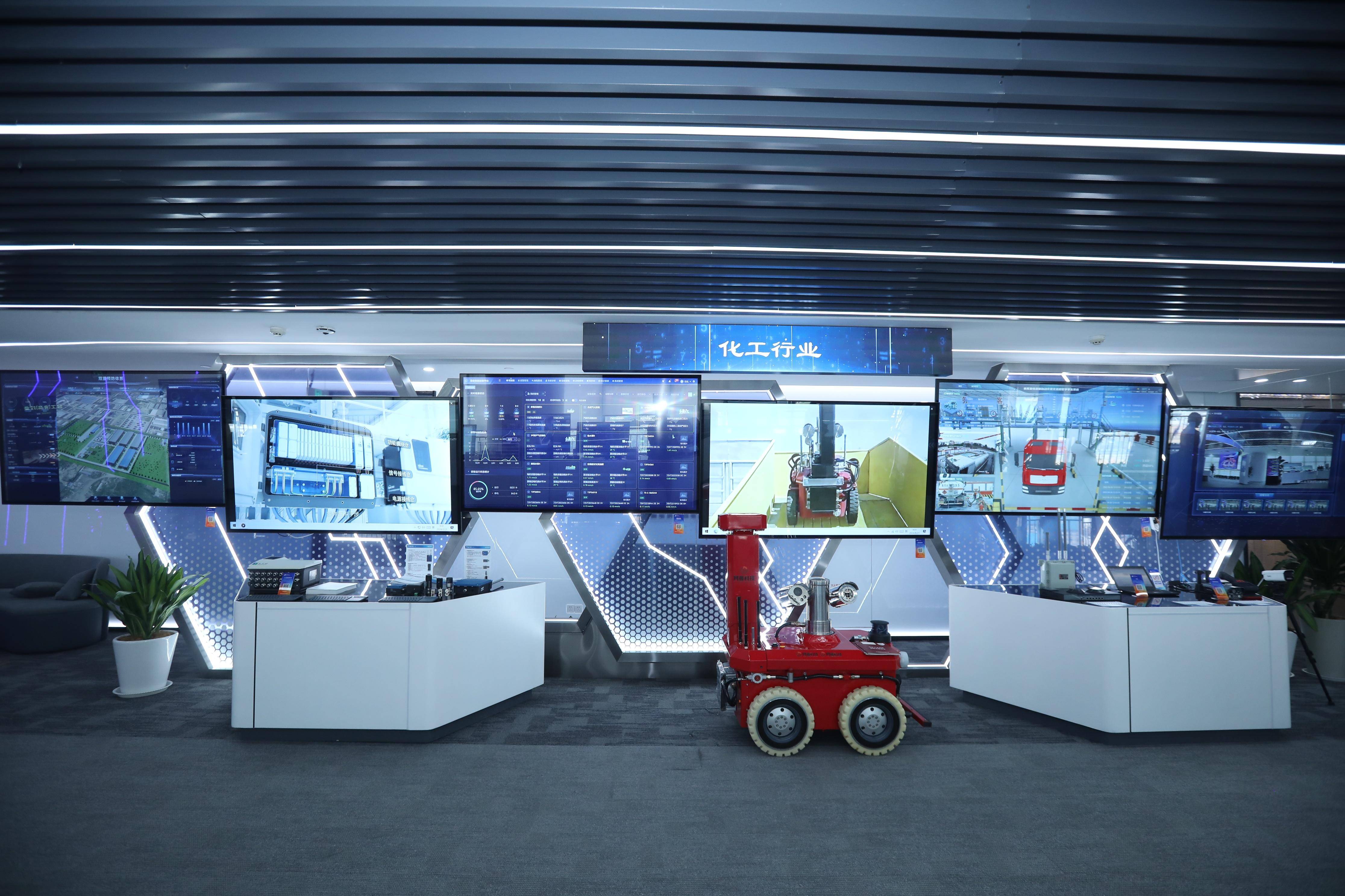 上海：支持一批专精特新中小企业成长为制造业单项冠军企业