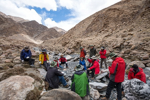 大中矿业业绩滑坡，“现金奶牛”盈利承压，陷“铁矿疲软、锂矿未起”困局