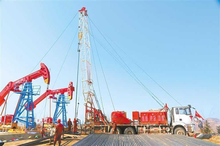 2025年第一季度阿塞拜疆共开采690万吨石油和126亿立方天然气