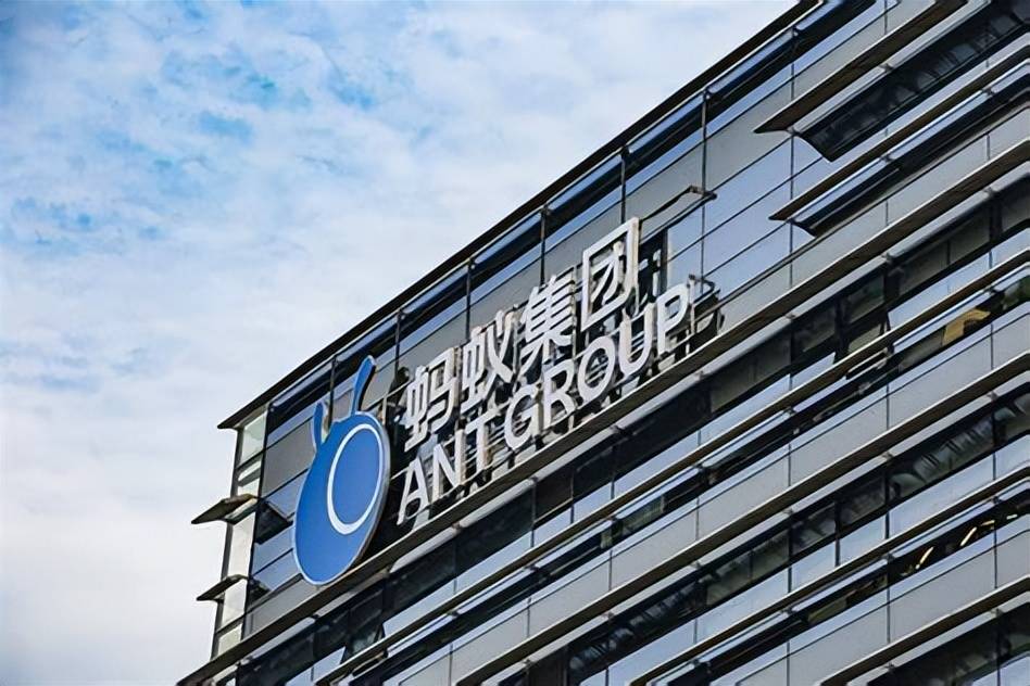 12月债基规模猛增8600亿 2024年蚂蚁基金用户稳健理财收益达197亿元