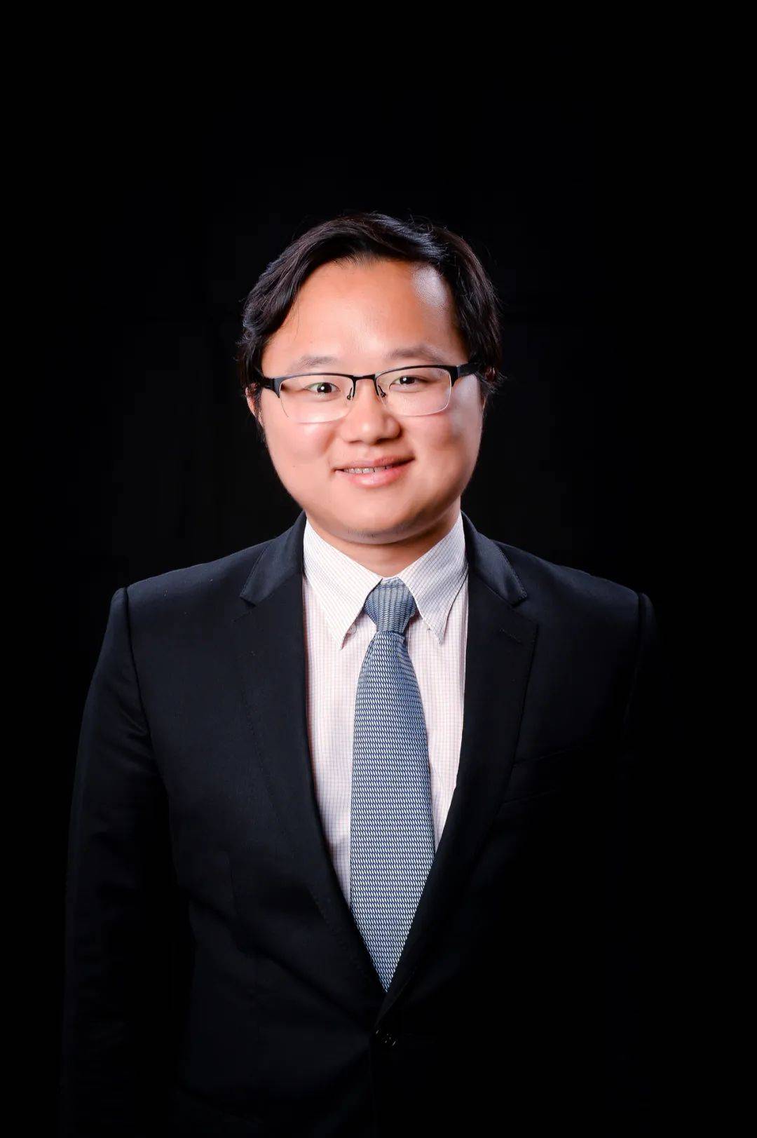 洪灏最新发声：目前的反弹是情绪变化的结果，我们正面临着一个强阻力位