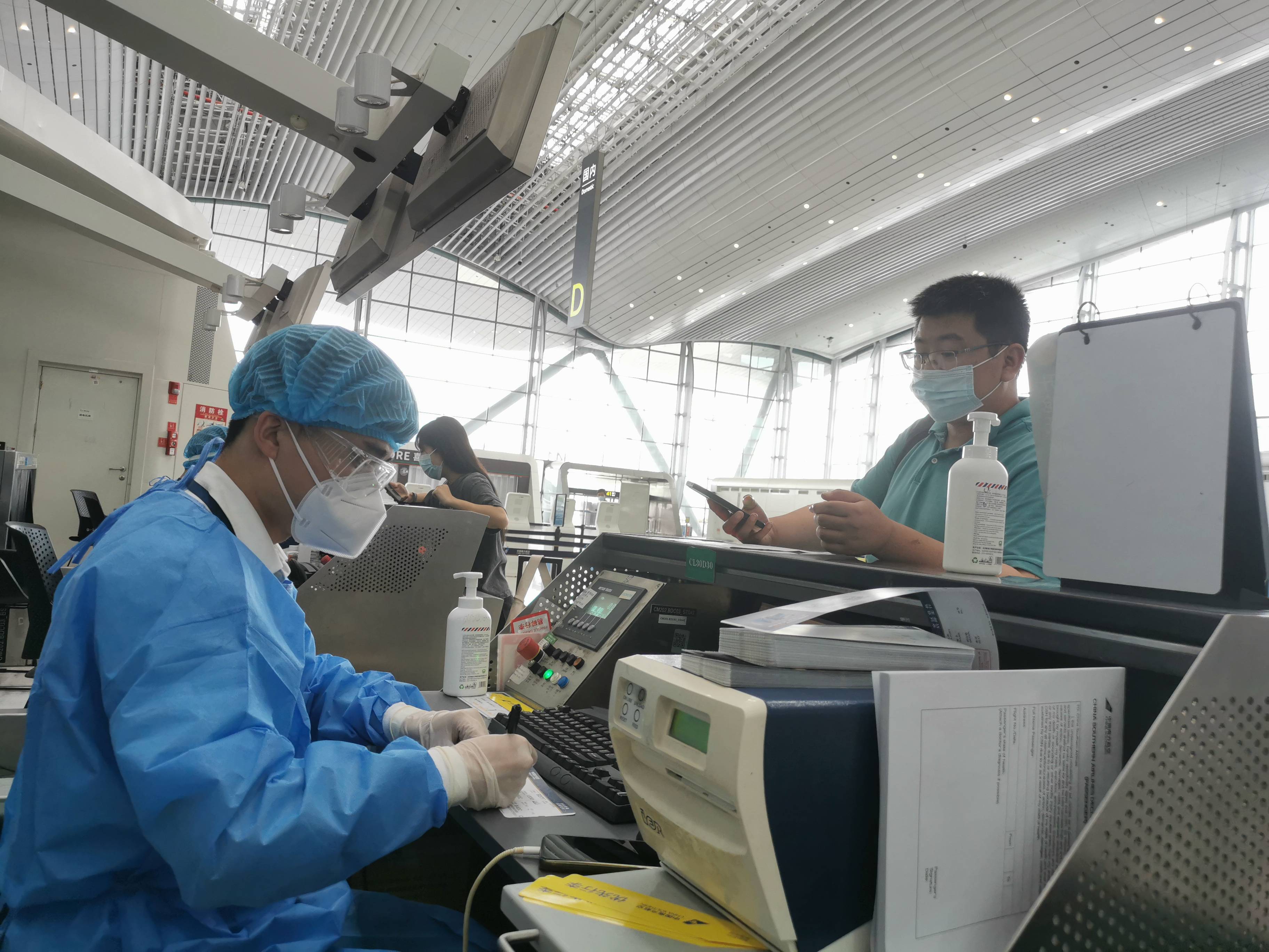 南航通报“员工3000米体测猝死”