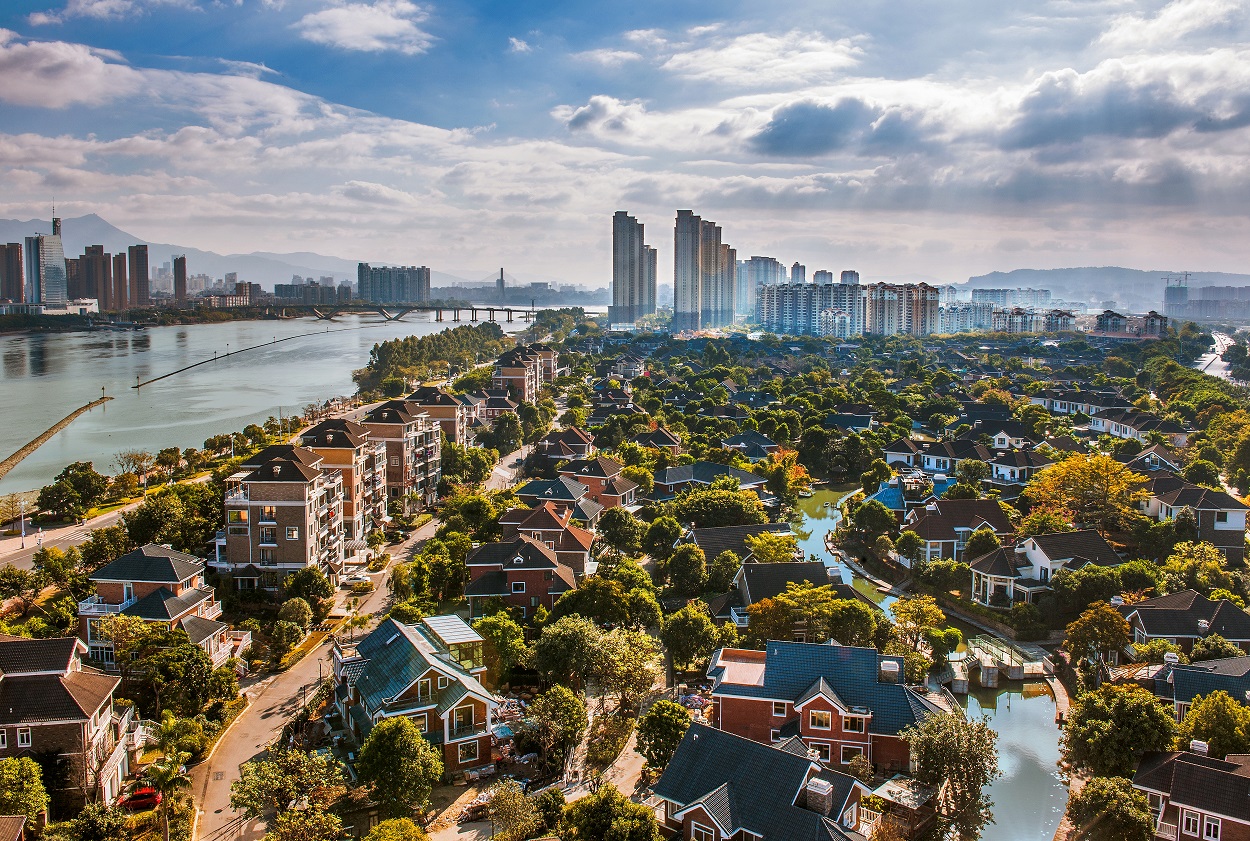 融侨集团：“H融侨F1”、“H0融侨F1”第三次展期，到期日延至2027年8月31日