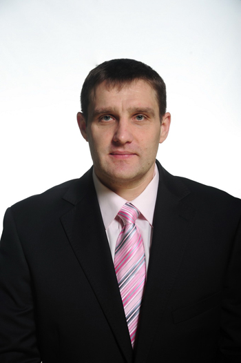 山西银行高层“换防”：任凯重掌帅印，邢毅补位行长，化解盈利压力与资产质量危机成关键