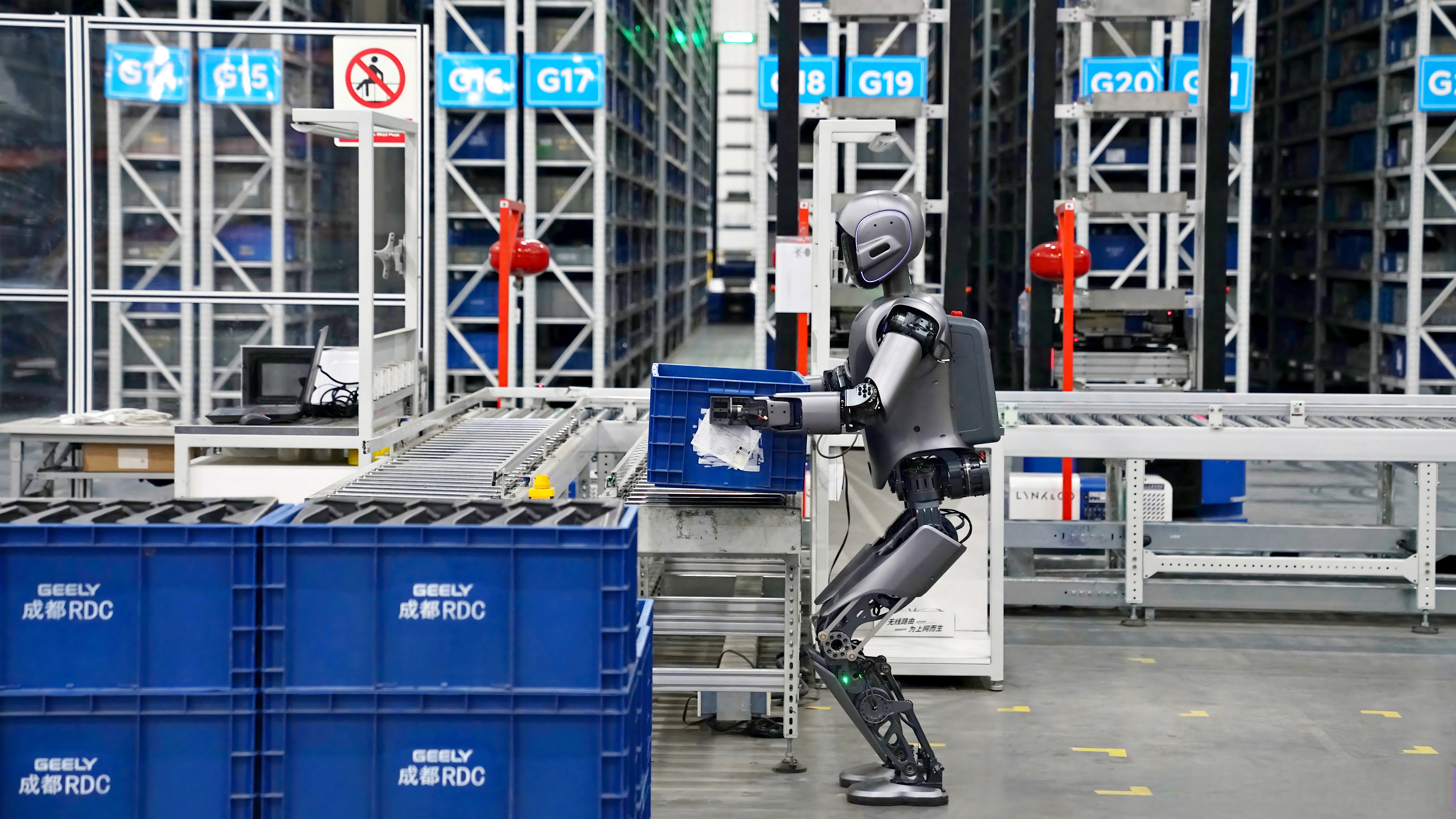 大湾区人工智能与机器人产业大会“AIR+交通”专场活动在广州举行