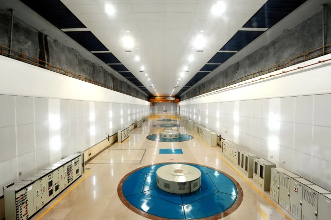 南网储能：南宁抽水蓄能电站1号、2号机组投入考核试运行