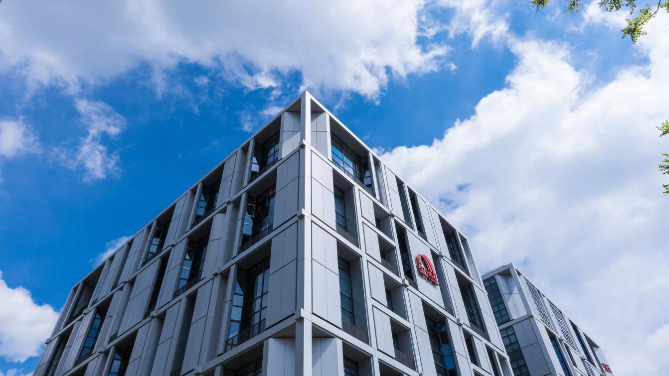 东方雨虹海外发展集团与哈萨克斯坦ABBEX集团签署战略合作协议