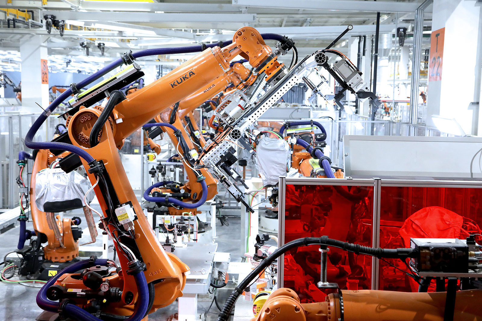 VinFast印尼电动汽车工厂落成