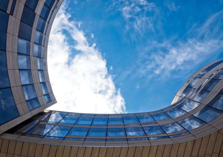 德昌股份：2025年净利润同比预减51%到61%