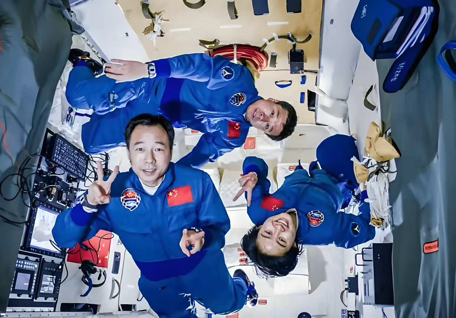 首批中国太空游客亮相，预计2028年首飞！