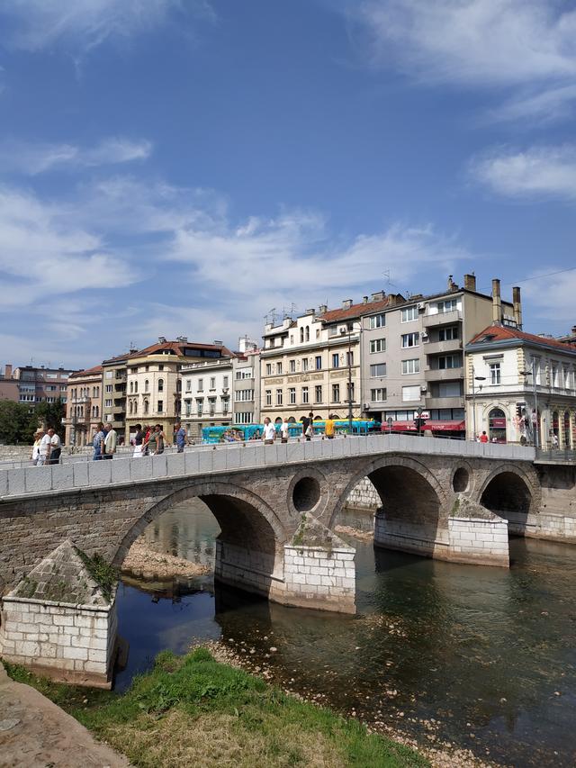 波黑去年11月旅游人次同比微降，过夜数保持稳定