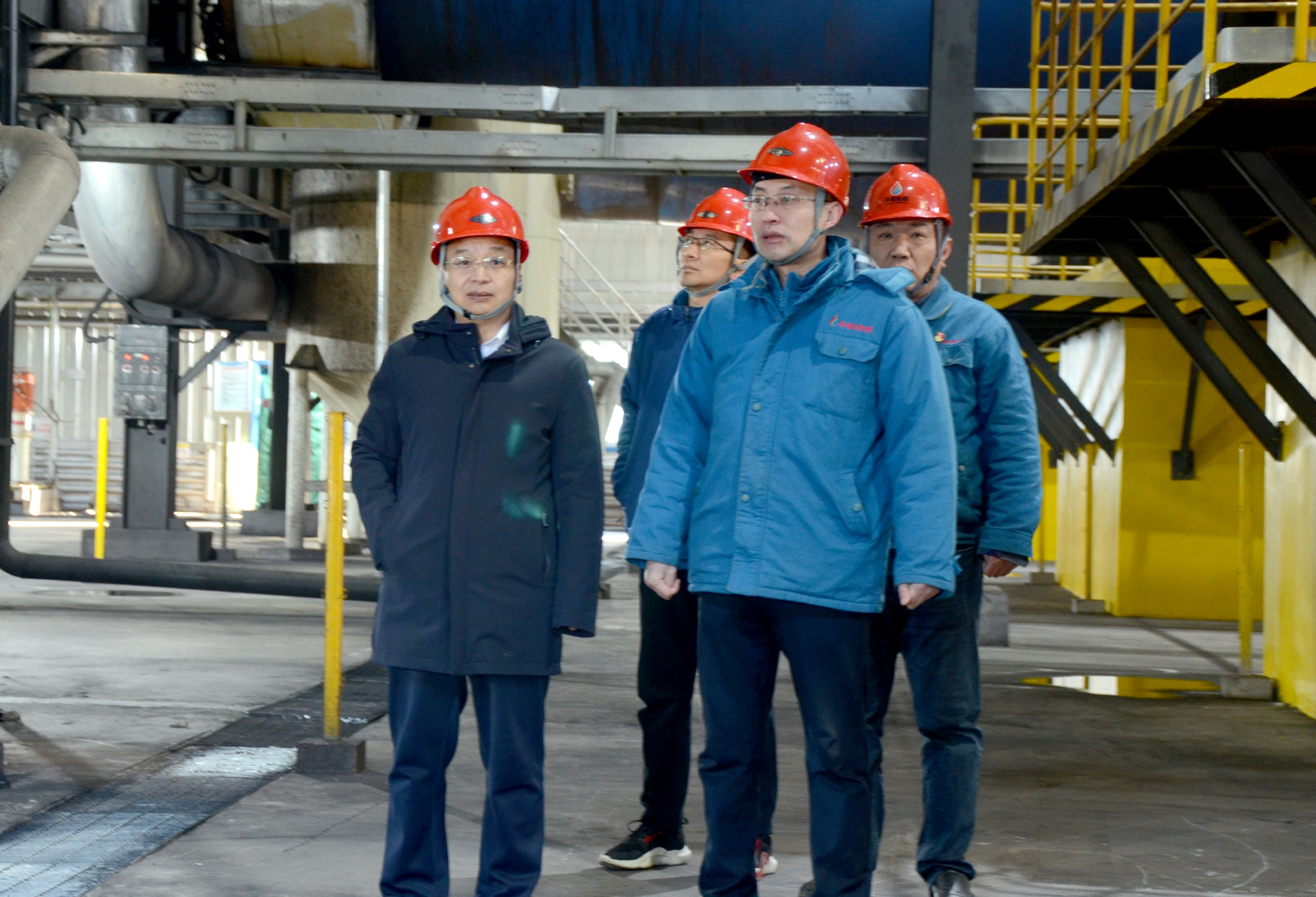 兖矿能源：挂牌转让鑫泰煤炭100%股权