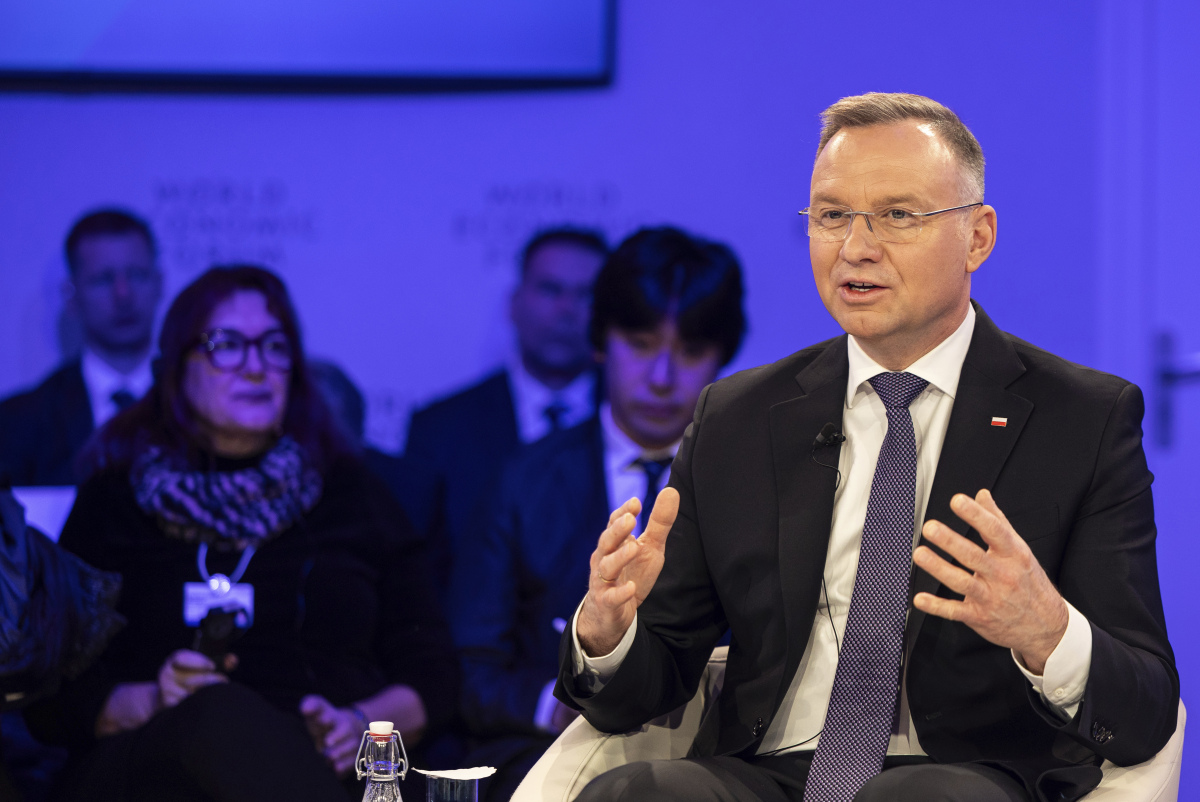 智库预计新泰国政府将于5月前成立