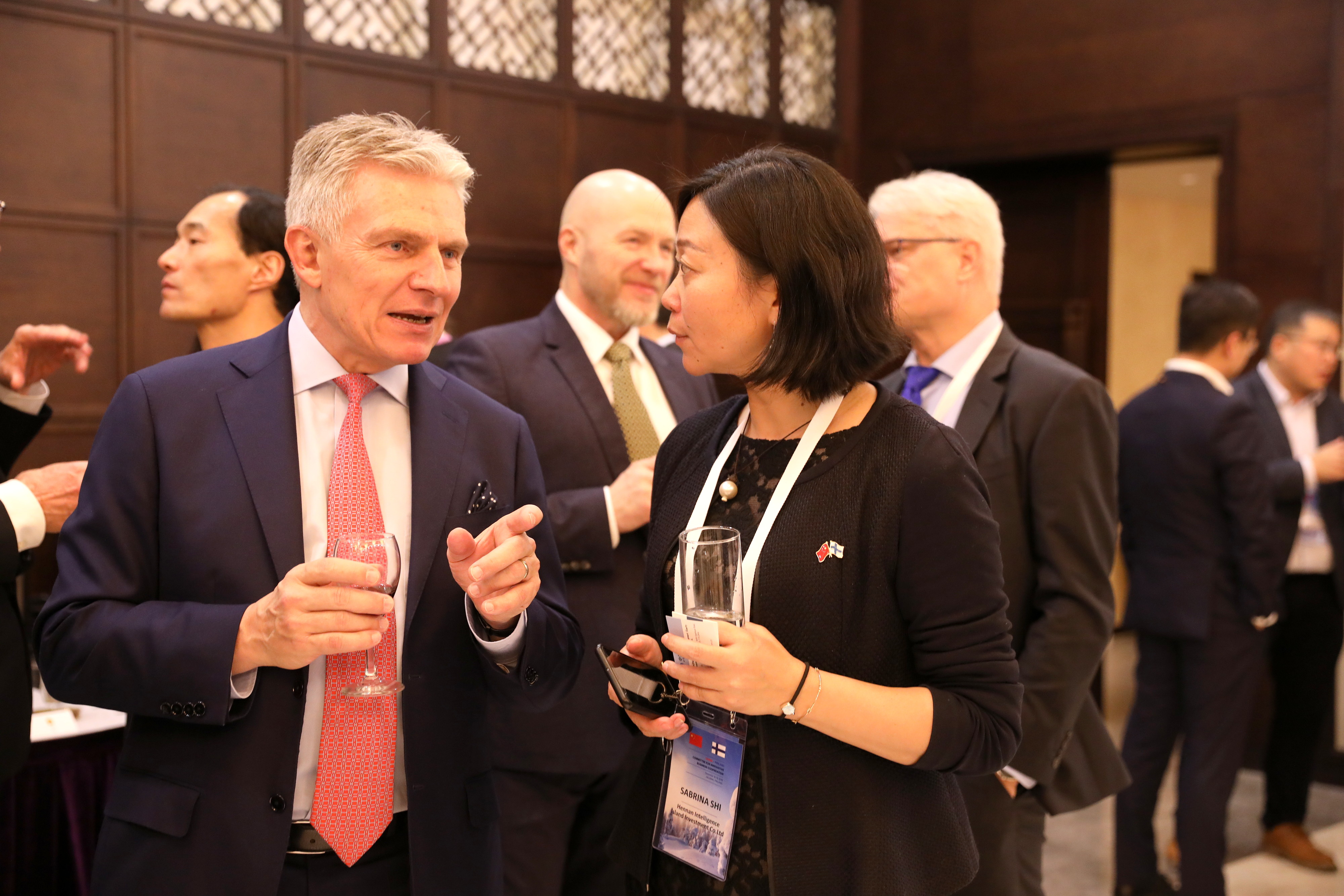 中芬创新企业合作委员会第六次会议在京举行