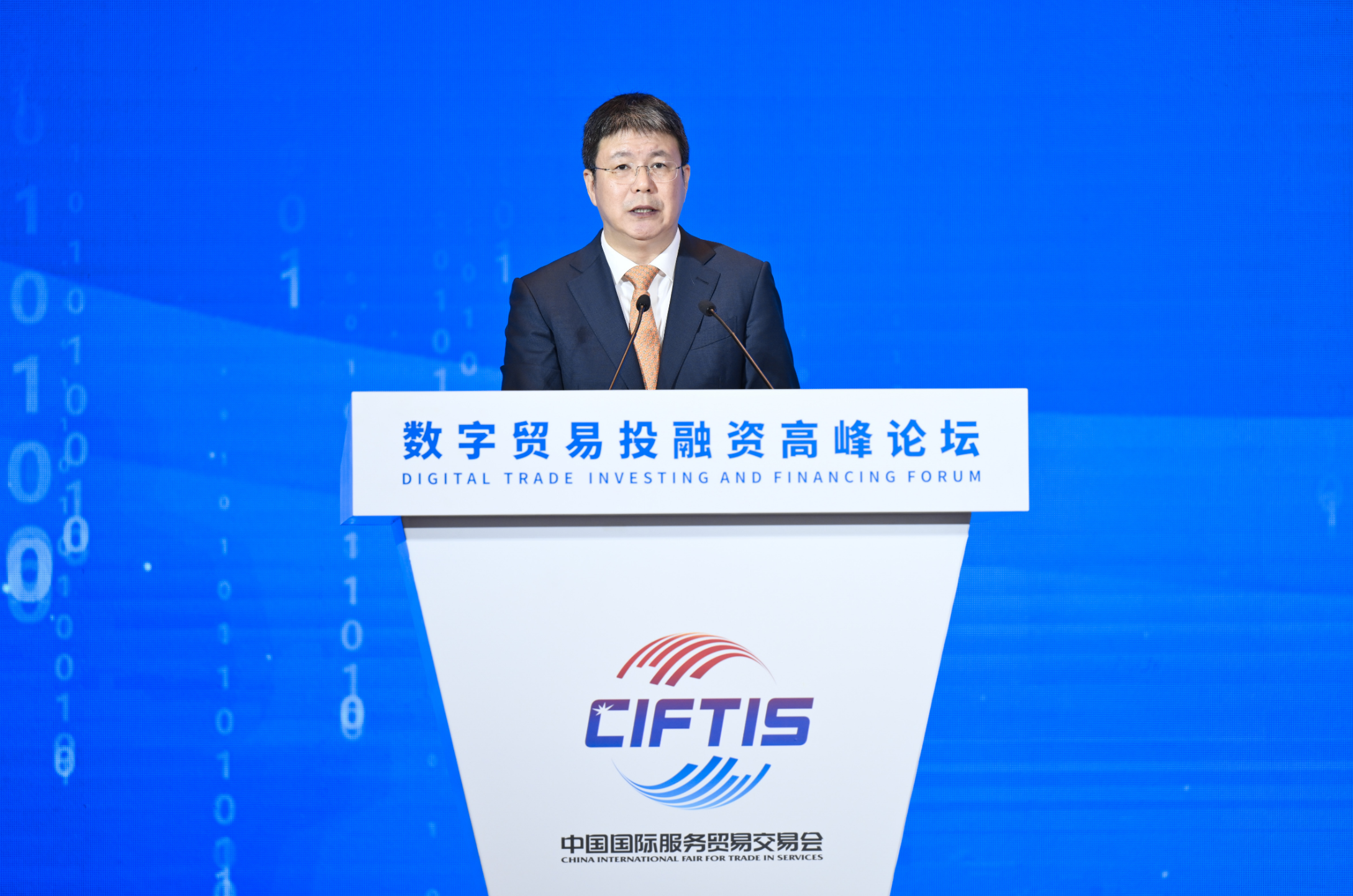 商务部服贸司负责人介绍2025年服务贸易发展情况