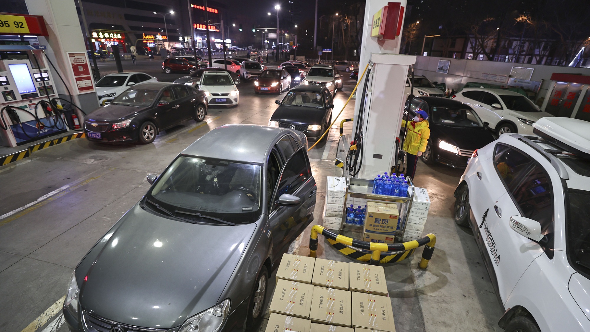 旗滨集团：获准注册超短期融资券20亿元及中期票据10亿元