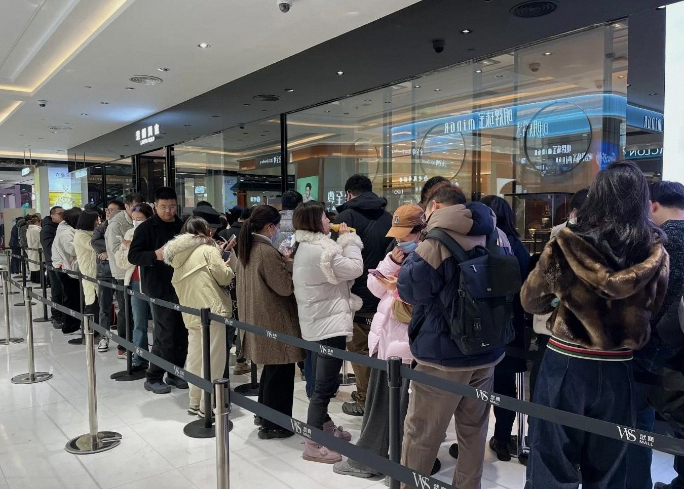 金价剧烈波动，泰国全国严查金店