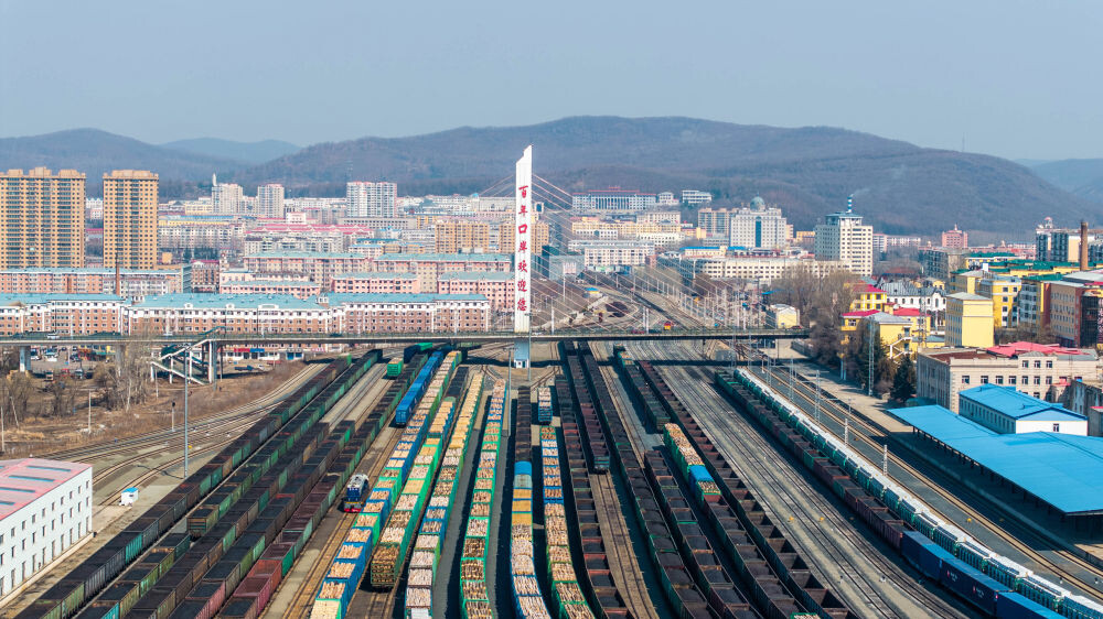 德源药业公布2025年分配预案：拟10转增1派4元