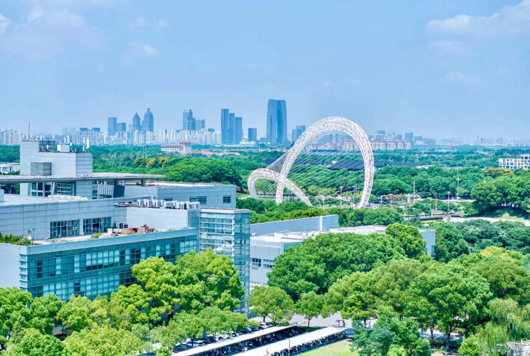 冷链物流双轮驱动 骨干基地筑基与餐饮供应链智能革新