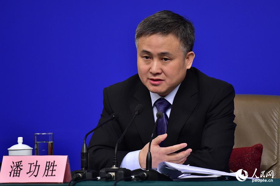 全国人大代表，中国人民银行湖北省分行党委书记、行长马骏：加快全国碳排放权交易市场顶层设计