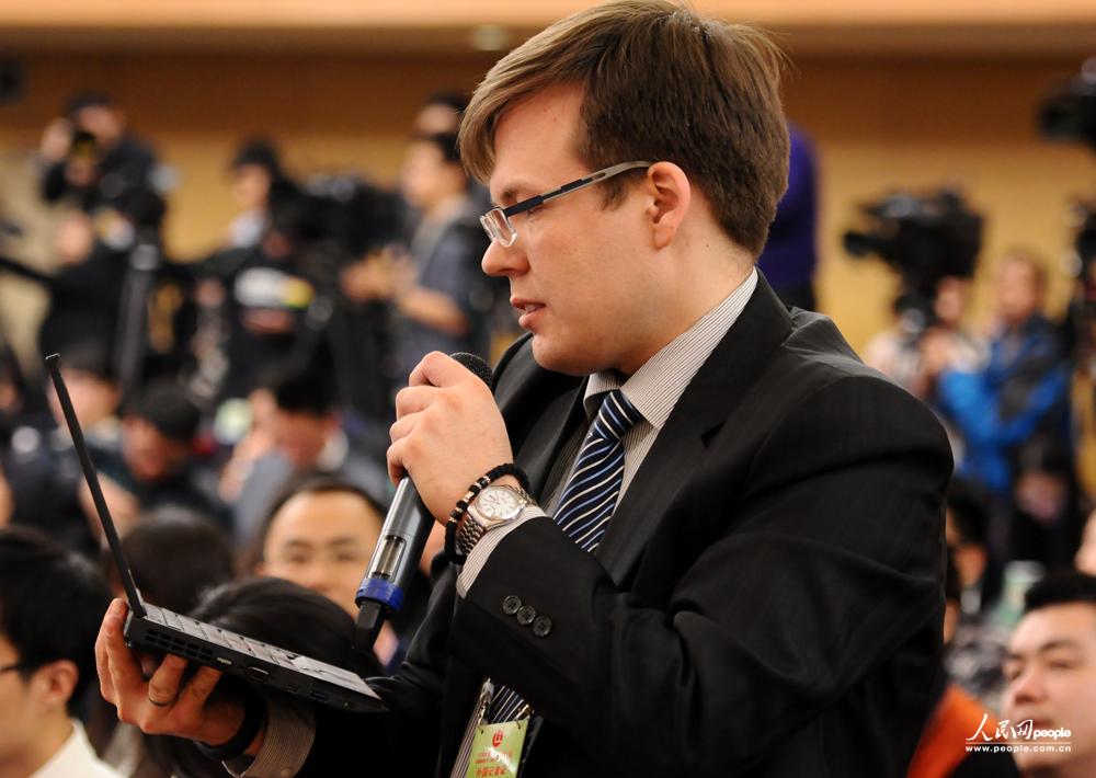 全国人大代表，中国人民银行湖北省分行党委书记、行长马骏：加快全国碳排放权交易市场顶层设计