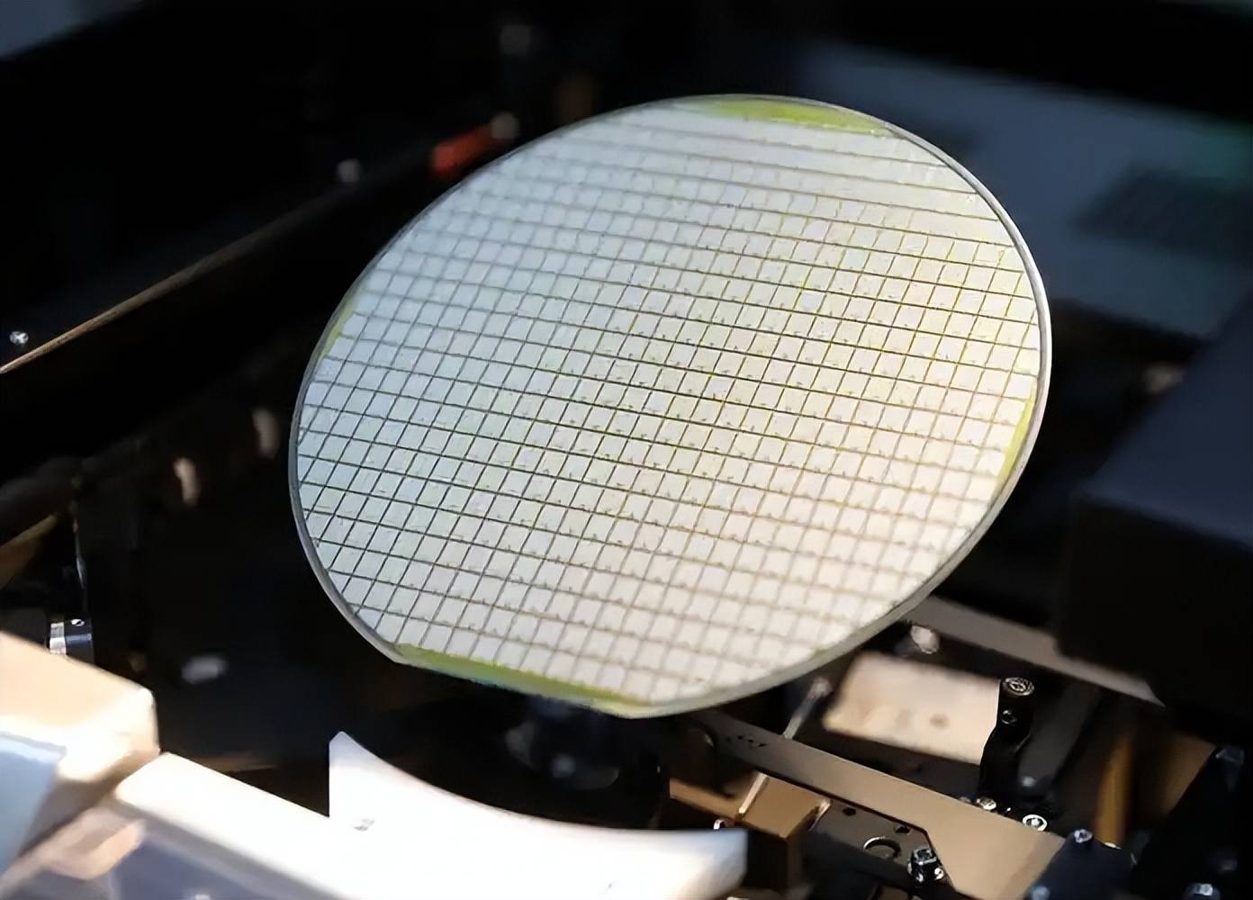 长光华芯向关联方增资 加快开发高端磷化铟激光器芯片等