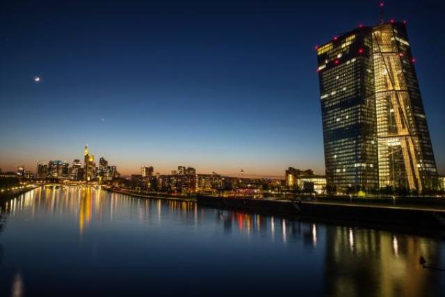 法国10年期国债收益率涨11.2个基点，报3.755%