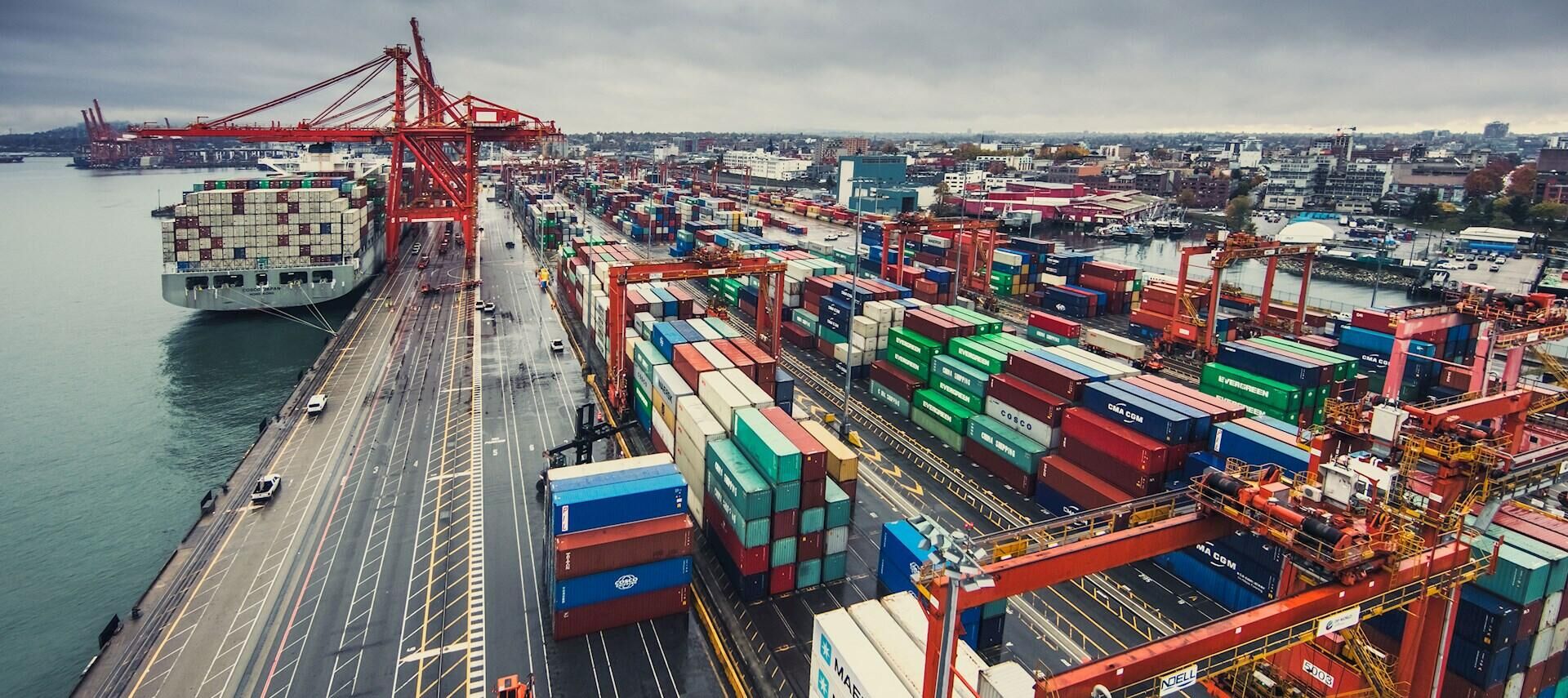 迪拜环球港务集团2025年业绩创新高 净利润增长32%