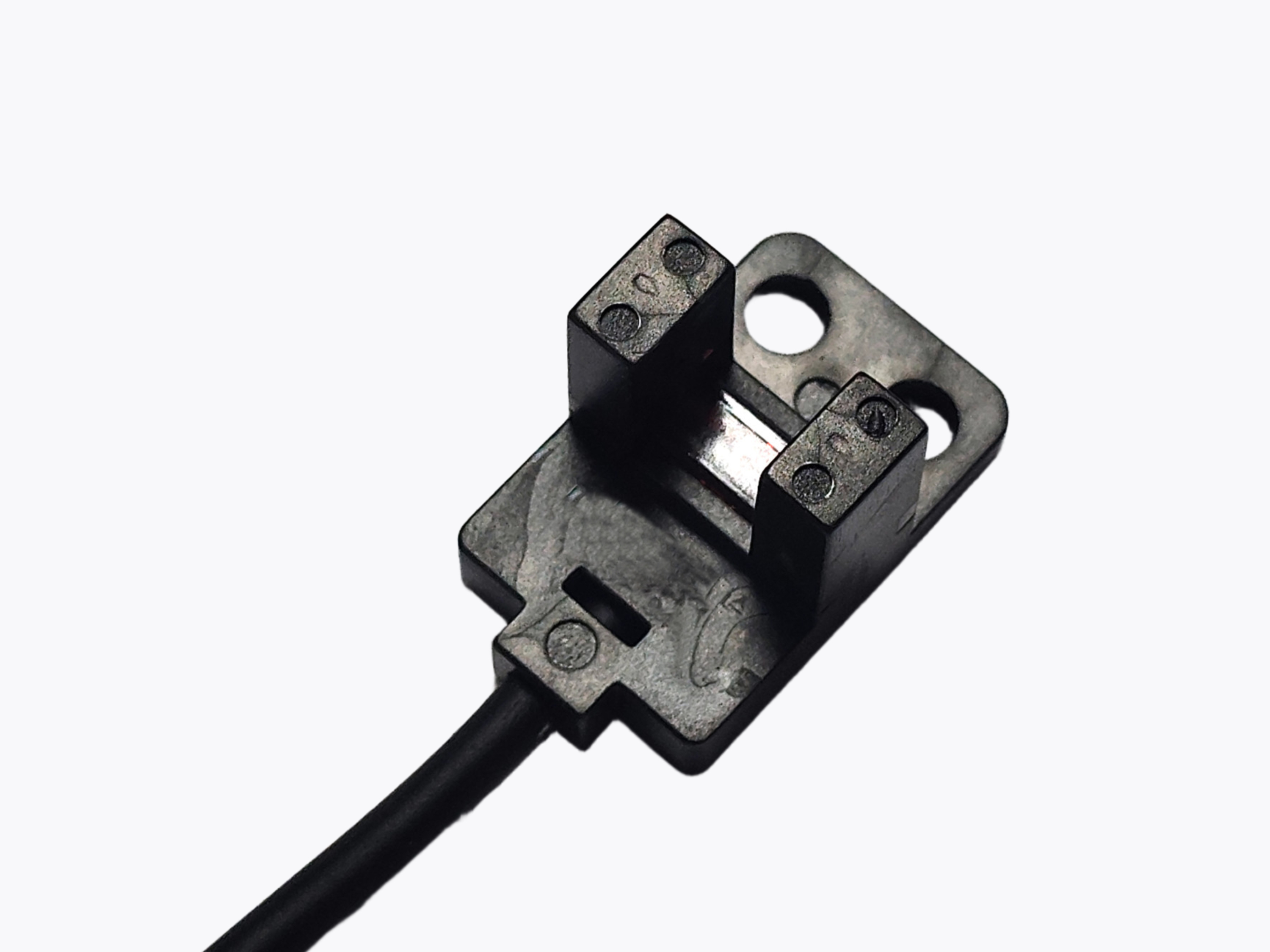 沃格光电:易伟华辞职 选举张春姣为董事长