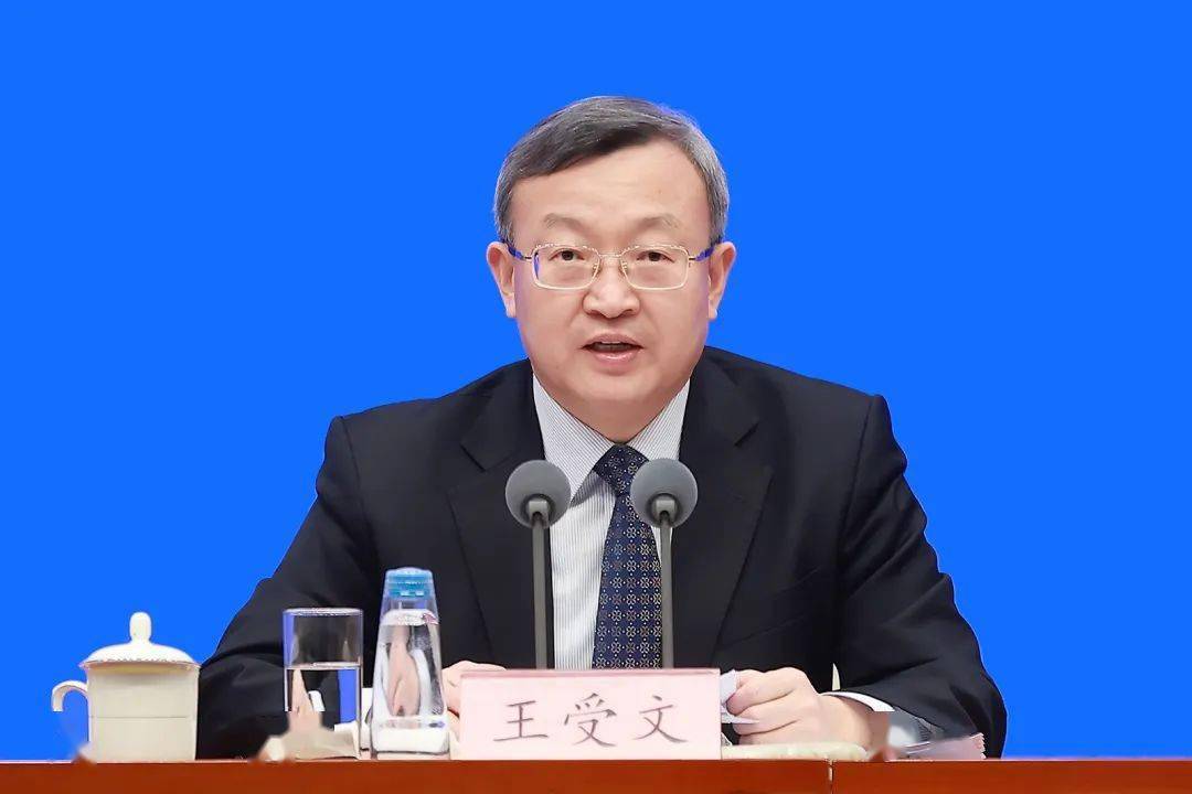 王文涛部长会见印度商工部长高耶尔